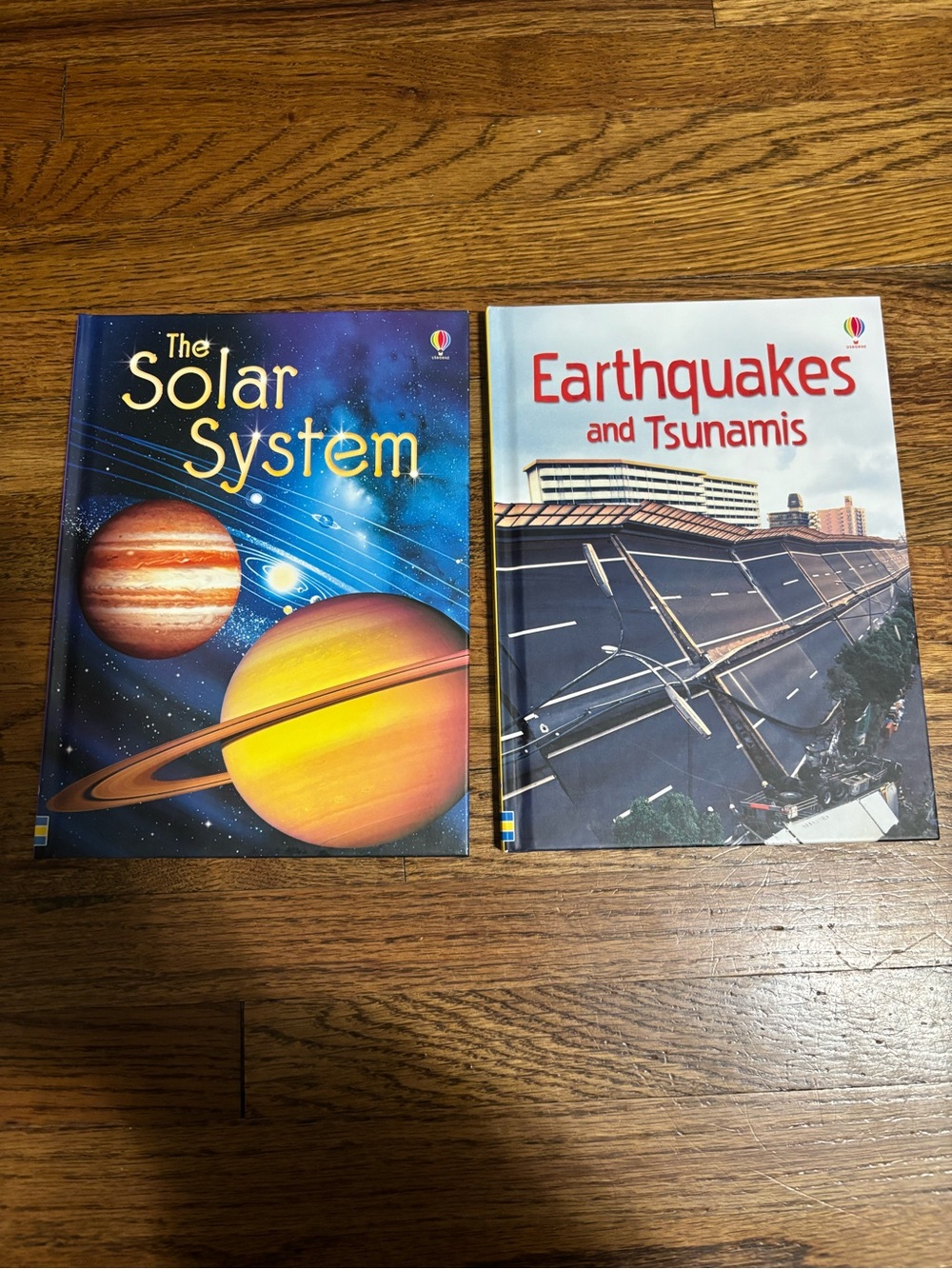 Usborne Beginners The Solar System & Earthquakes and Tsunamis books